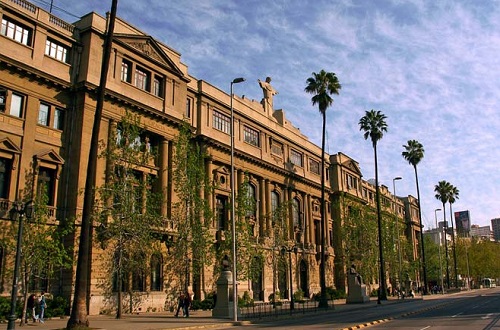 Pontificia Universidad Católica de Chile, Chile