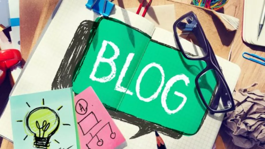 7 Reasons to Become a Blogger at University main image