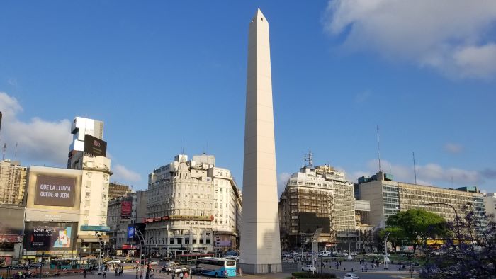 A monument in the centre of Buenos Aires