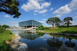 KAIST