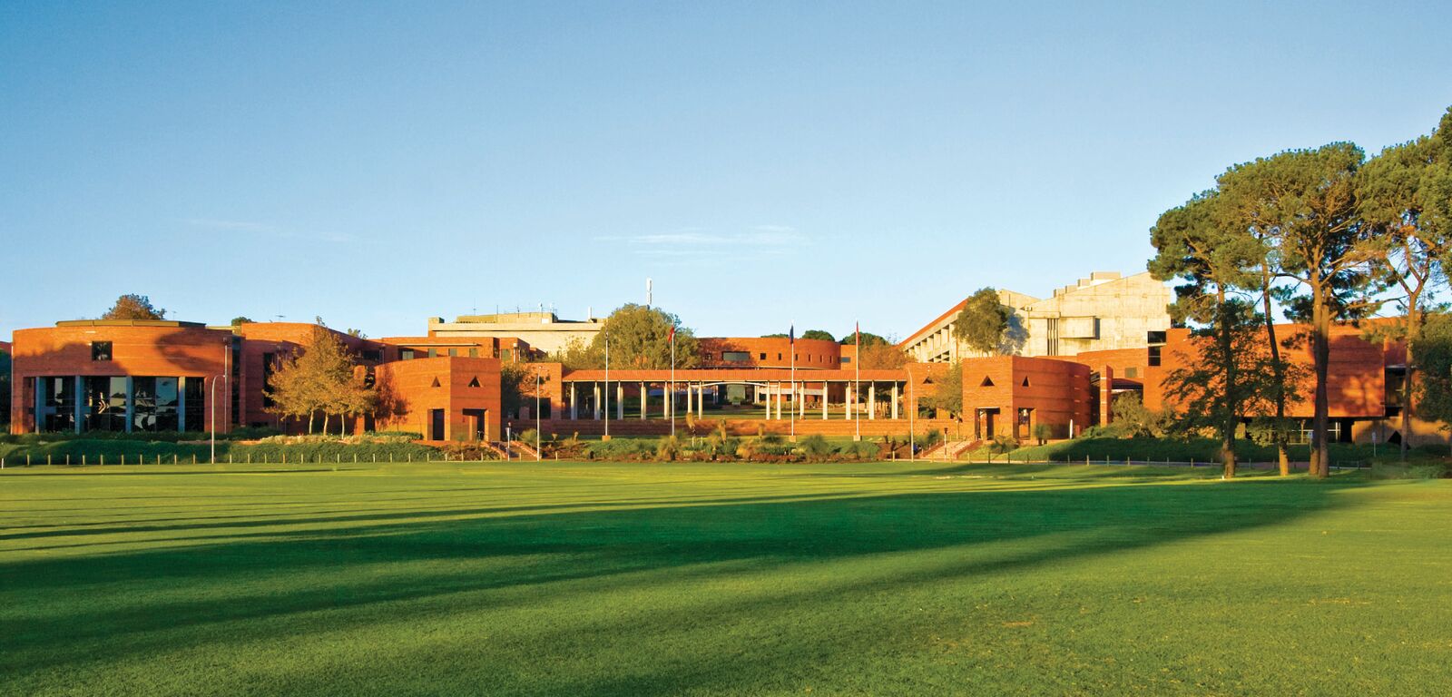 Curtin University Rankings, Fees & Courses Details Top Universities