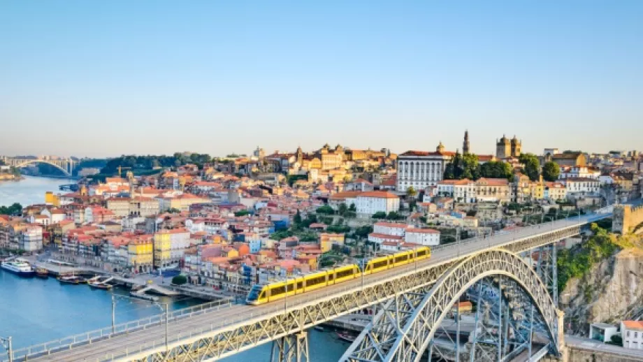 10 Reasons to Study in Portugal main image