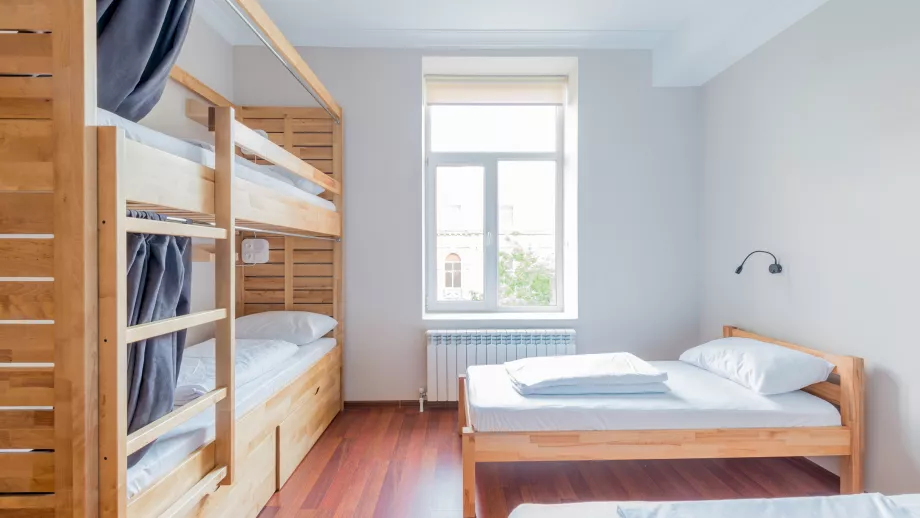 Why Should You Choose a Student Dorm? 