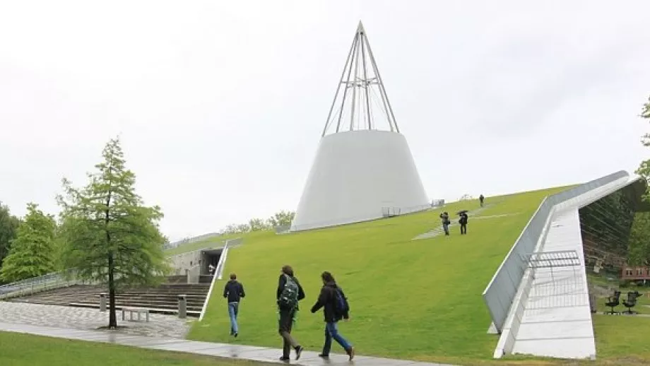 The Delft University of Technology is the Best University in the Netherlands main image