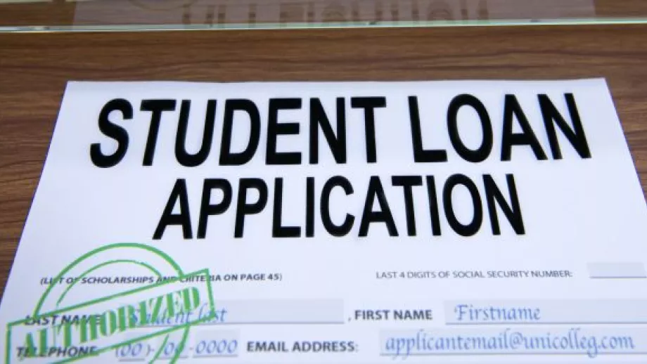 Student Funding: Finding Scholarships, Jobs and Loans main image